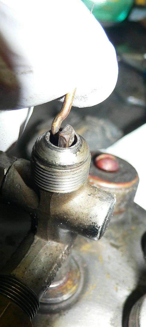 How To Rebuild a 530 GI Pocket Stove - The Coleman How To Rebuild a 530 GI Pocket Stove - The Coleman